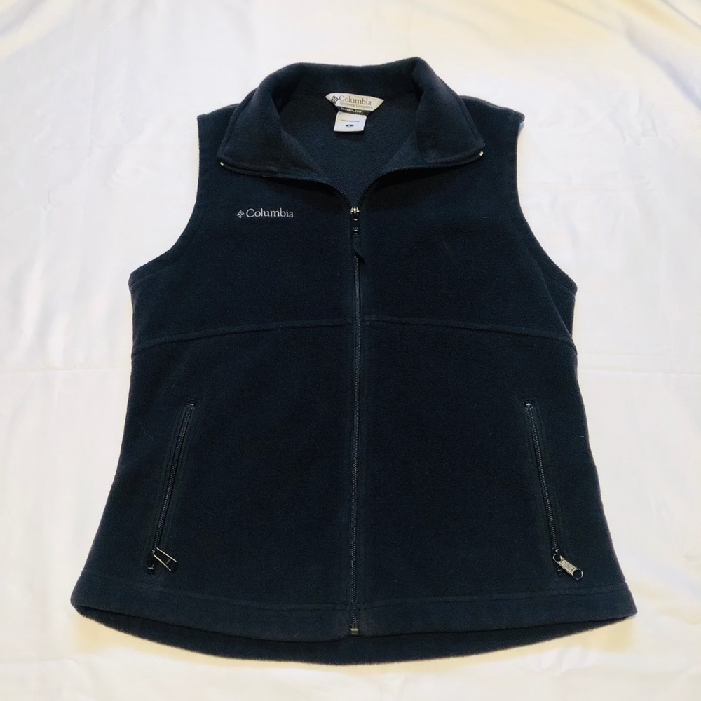 Columbia women’s black zip up vest